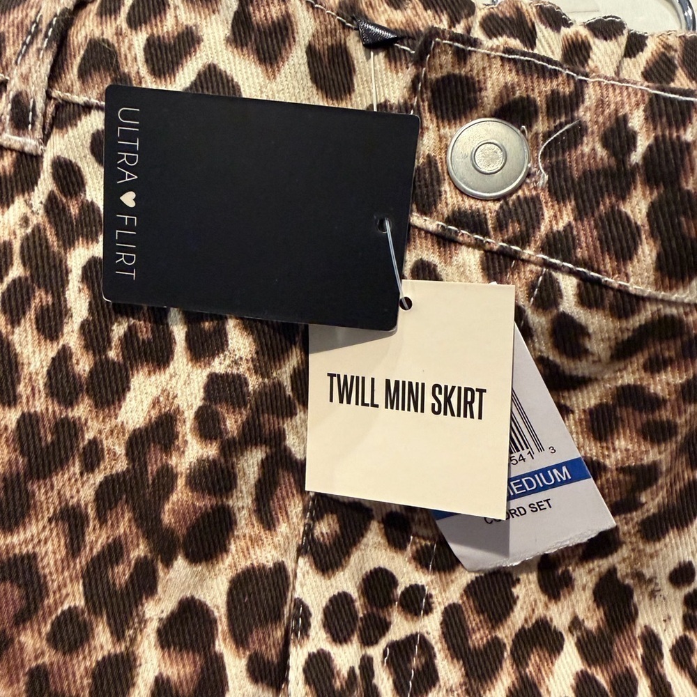 NWT Ultra Flirt Denim Brown Leopard Mini Skirt - Picture 4 of 5